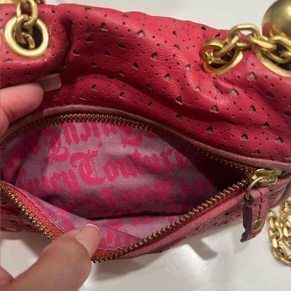 ♥️ JUICY COUTURE Y2K rare red leather cut out heart flap chain crossbody bag - Picture 5 of 16